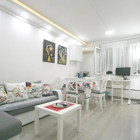 Kandinsky Business Apartment With Workspace In Belgrade, Serbia Exterior photo